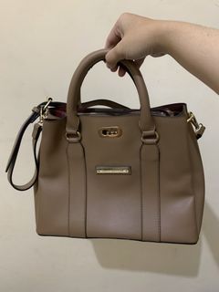 (Kategori: ) berada di . Dikirim oleh dibah.ga (ID iklan 1446745381, Gambar 1). Deskripsi: .
