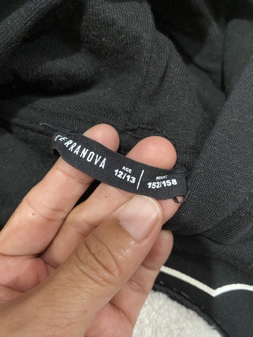 Terranove jacket (Category: Babies & Kids Fashion) located in Bacoor. Submitted by Little_Lady (Listing ID 1446781477, Image 3). Description: New but washed ayaw isuot ng anak ko ndi nya bet kaya benta na lng.. Size on tag 12-13yo pero parang mas fit sa 10-11yo depende sa katawan ng bata.