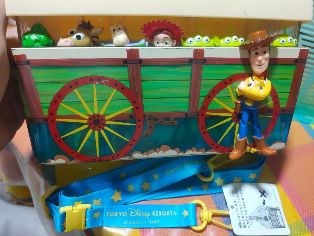 Toy Story Popcorn Bucket (Category: Looking For) located in Manila. Submitted by jhs31 (Listing ID 1446775388, Image 3). Description: - Authentic Toy Story chest box popcorn bucket - Features characters from Toy Story - Ideal for Toy Story collectors and fans. - A unique addition to any collection! - Good as new condition Pm for more details. Loc. Tondo Manila Shipping nationwide ( Flash Express) Lalamove.