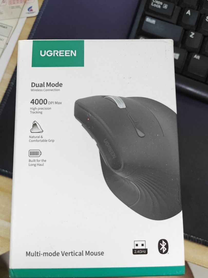 UGREEN Dual Mode Vertical Mouse 4000 DPI Wireless Bluetooth496165772895856640