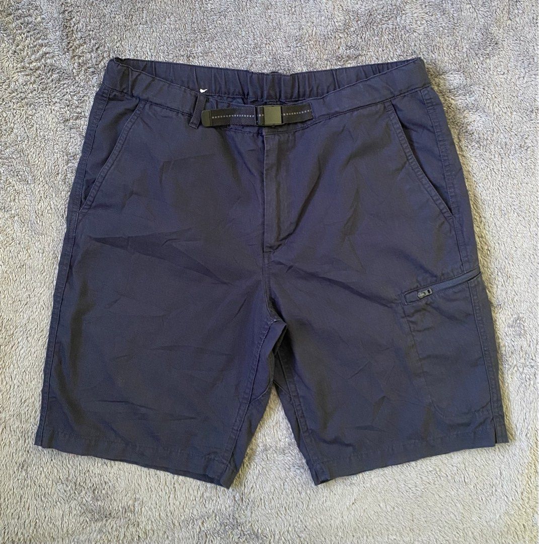 Uniqlo Utility Short (Category: Shorts) located in Cebu City. Submitted by markvoid (Listing ID 1446835213, Image 1). Description: Uniqlo Utility Short >Excellent Condition >No Flaws >Color Rate: 9.5/10 >Color May Vary Due To Light >Width: 31 >length: 18 >Size: Medium >Price+SF >MOP: Gcash/Bank Transfer >Shipping: J&T Mandaue City.