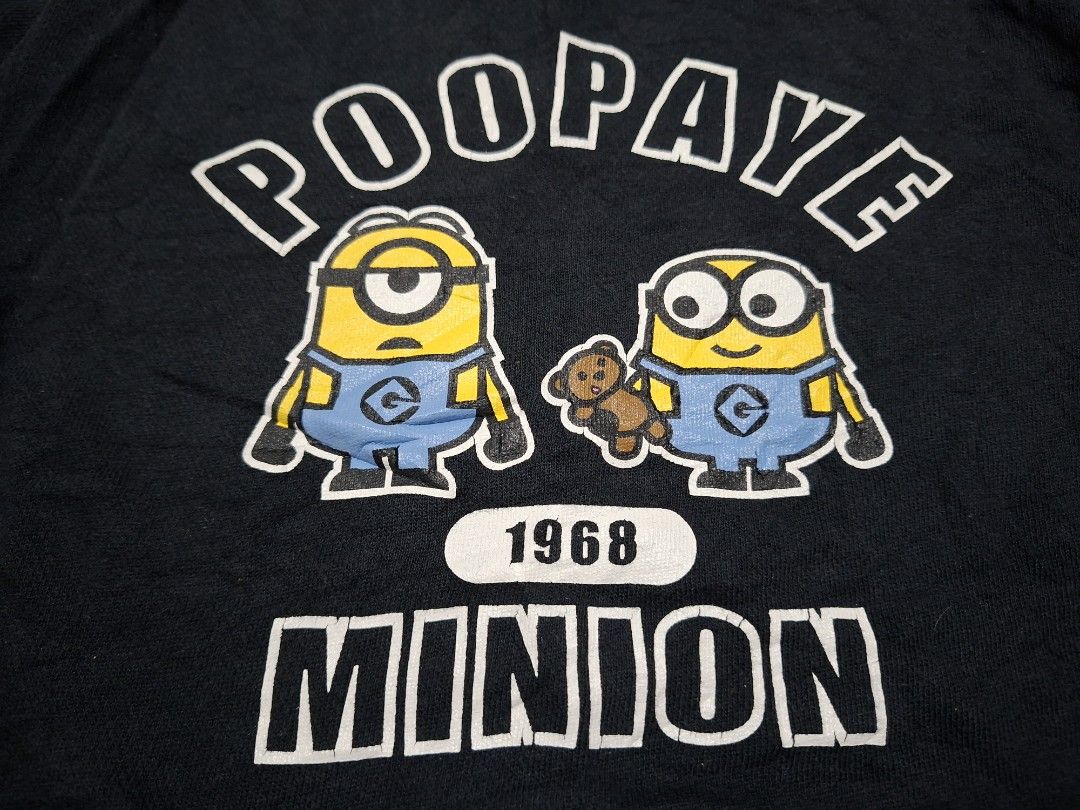 Universal Studios Japan Minion Sweatshirt for Kids (Category: Babies & Kids Fashion) located in Compostela. Submitted by retrocebu (Listing ID 1446850328, Image 3). Description: width 17" length 21" sleeve length 21" lightly used minor cracking on print barely noticeable 180+sf loc compostela cebu.