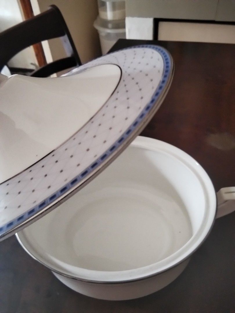 White Porcelain Casserole Dish and Coffee Pot with Blue Pattern (Category: Dinnerware & Cutlery) located in Antipolo. Submitted by olayerm1213 (Listing ID 1446743751, Image 2). Description: - White porcelain casserole dish with lid - Matching tall, elegant coffee pot - Delicate blue dotted pattern on rims and accents - Casserole dish features convenient side handles - Coffee pot has a curved spout and comfortable handle - Ideal for both serving g