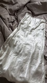 (Category: ) located in . Submitted by clearmywardrobiwe (Listing ID 1446803727, Image 1). Description: .