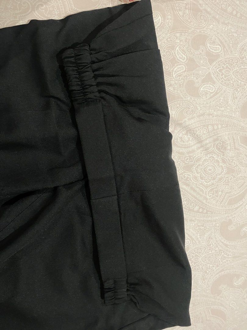 Women's Black Slacks Size M (Category: Other Bottoms) located in Quezon City. Submitted by perrywinkle_ (Listing ID 1446826265, Image 3). Description: ₱200 each - Color: Black - Size: M (Tag) - Features: Elastic waistband, straight leg cut, front pockets - Never used MOP: Gcash / Maya / Maribank MOD: Motorcycle deliveries only (lalamove / grab) OR JNT (buyer will book) — NOTE : BUYER WILL SHOULDER DELIVERY FEE .