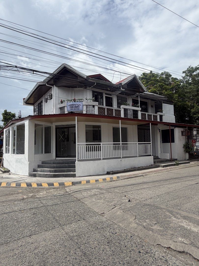 Your Next Business Address Starts Here (Category: Commercial) located in Las Pinas. Submitted by elviemiso119 (Listing ID 1446862469, Image 1). Description: Prime Corner Commercial Space for Lease Grow your business in a prime corner location along a busy main road, offering excellent visibility, high foot and vehicle traffic, and easy customer access. Ideal for retail shops, offices, cafés, clinics, salons, and other business ventures. Now avail