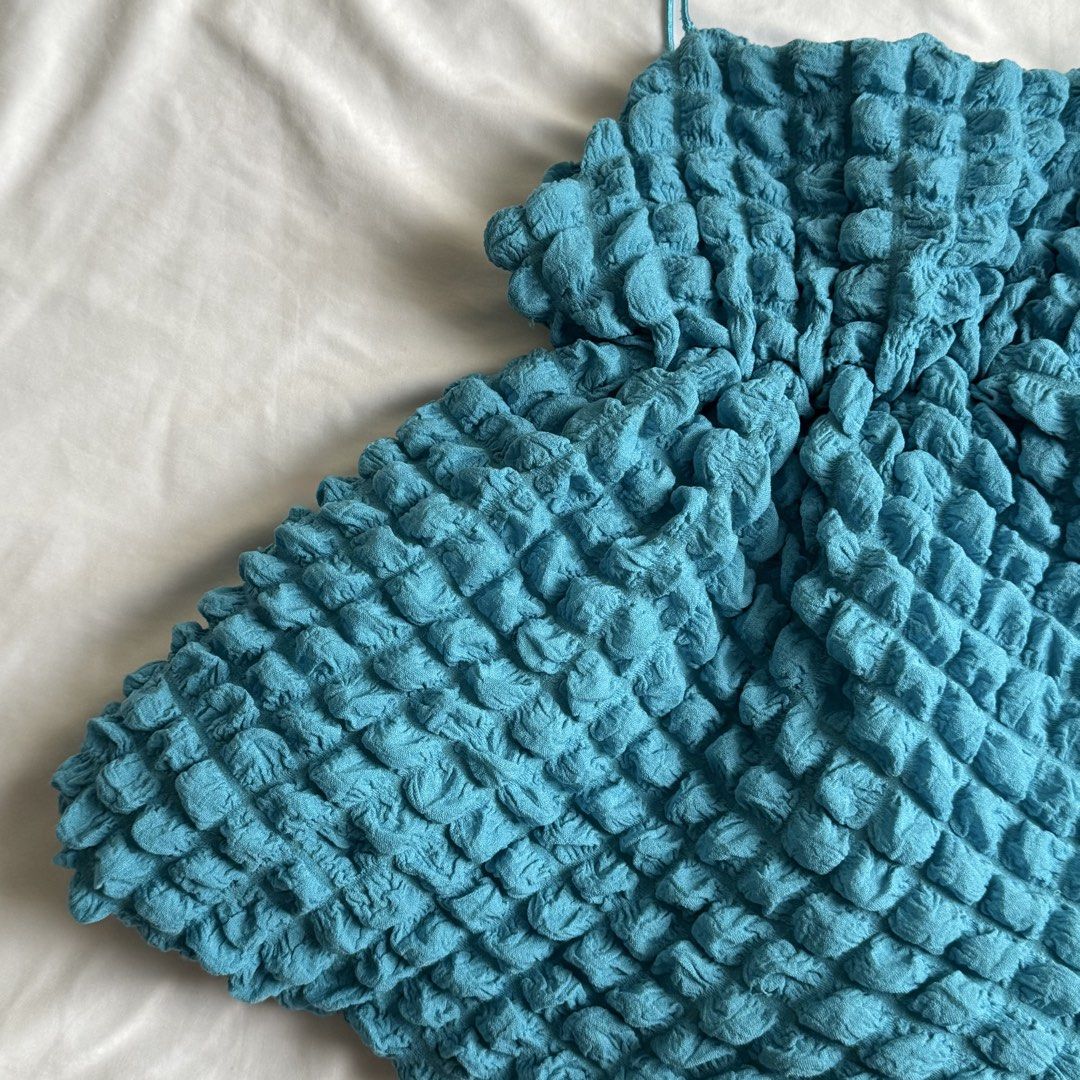 Zara Textured Peplum Cami Top (Category: Sleeveless) located in Santa Rosa. Submitted by ceyllective (Listing ID 1446866864, Image 2). Description: Final price already. Lower offers will no longer be entertained..