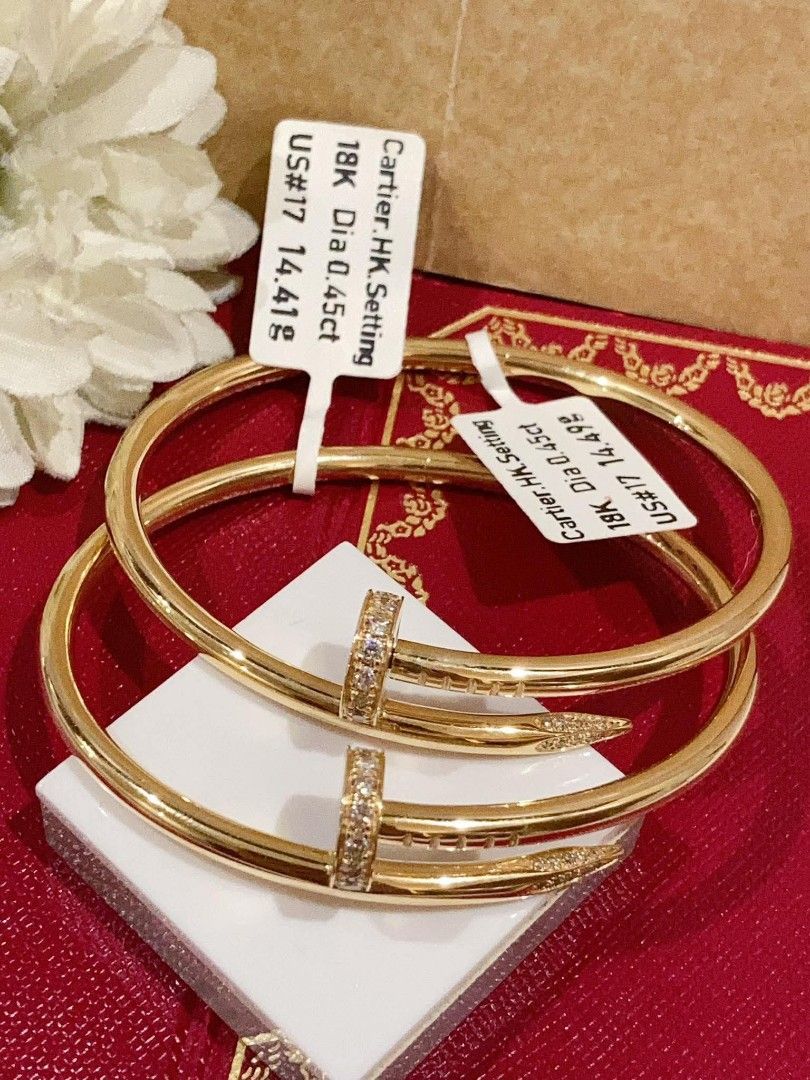 18k HongKong setting gold diamond nail bangle (Category: Bracelets) located in Manila. Submitted by bhelgoldseller2ndaccount (Listing ID 1441794851, Image 2). Description: New!!✨New!!✨New!! 18k HongKong setting Gold 💯pawnable/naisasanla 💯with high appraisal rate 💯good investment 💯Direct supplier price 👉OPEN for resellers 🌺please take time to evaluate their actual sizes and grams 👉Best panggift for all occasions ✅ Sold per grams not per pie