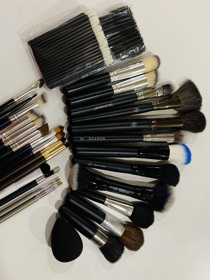 30pcs. Make up brush set (Category: Makeup) located in Quezon City. Submitted by jaianaapura (Listing ID 1441804723, Image 2). Description: All brandnew high quality and authentic brands.
