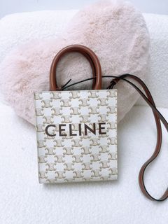（分類：）位於 。 由 heras.luxury 提交（商品編號 1441941941，圖片 1）。簡介： 。