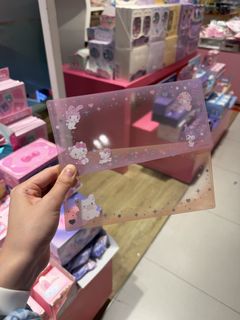 （分類：）位於 。 由 cinnajai 提交（商品編號 1441923410，圖片 1）。簡介： 。