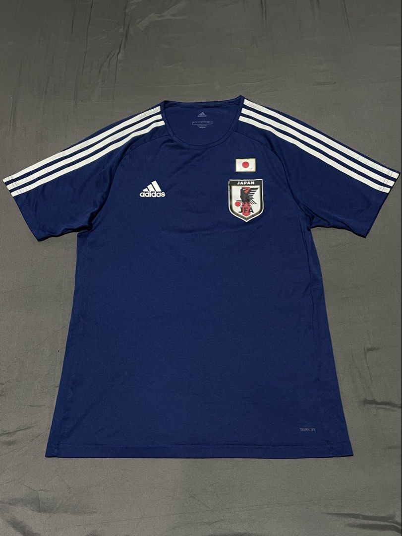 ADIDAS 2017-18 Japan Basic Home Shirt #4 | Jersey (Category: Tshirts & Polo Shirts ) located in Mandaluyong City. Submitted by nathanielpudz (Listing ID 1441814072, Image 1). Description: +sf length: 28 width: 20 condition: 9/10 color rate: 9.9/10 issue: may onting tanggal sa front print ng japan JFA logo (upper left ng logo).