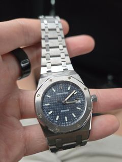 (Category: ) located in . Submitted by watchingwatcherswatch (Listing ID 1441925455, Image 1). Description: .