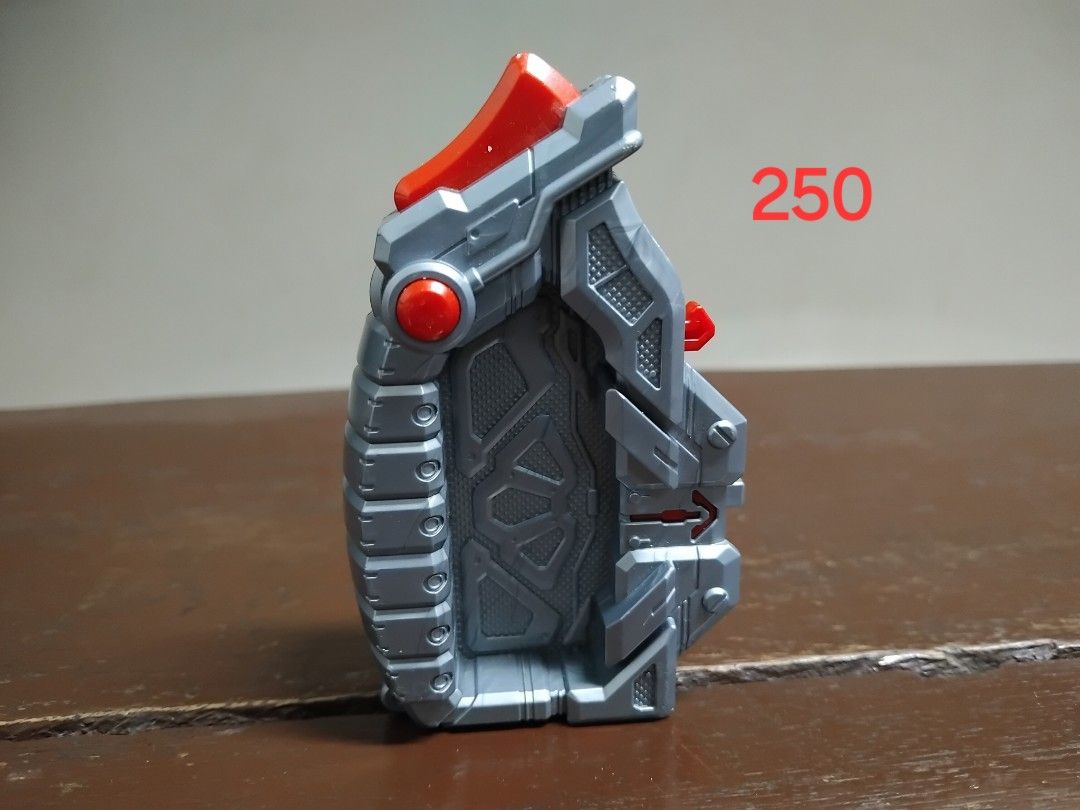 Assorted Toy Robot Parts - Black, Red, Silver, Yellow (Category: Action & Battle Toys) located in San Fernando. Submitted by imlikeabird (Listing ID 1441913304, Image 3). Description: refer to the photos above .