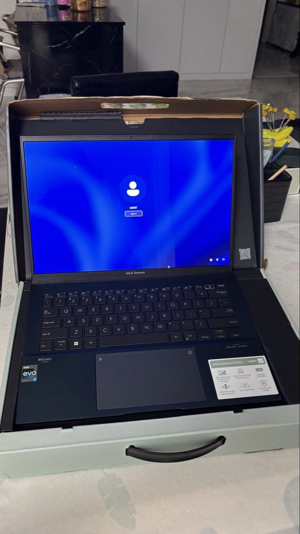 Asus ZenBook 14 OLED Laptop473251170265354243
