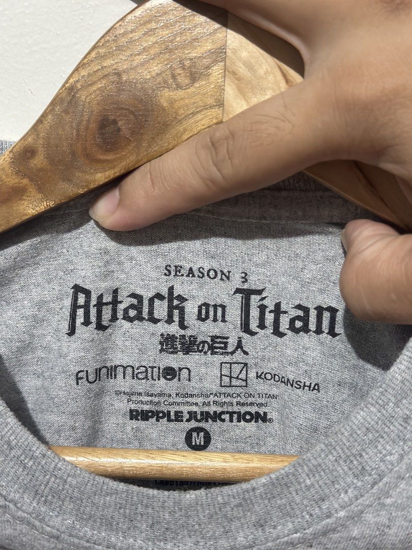 Attack on Titan season 3 shirt (Category: Tshirts & Polo Shirts ) located in Sarrat. Submitted by villtage (Listing ID 1441949686, Image 3). Description: AOT season 3 with solid backprint -washed and ready to wear -No issues -Excellent - size M (19.5x27.5 Dimes).