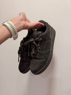 （分類：）位於 。 由 quiet.preloved 提交（商品編號 1441798237，圖片 1）。簡介： 。