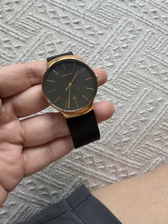 (Category: ) located in . Submitted by Love_Day299.sg (Listing ID 1441826467, Image 1). Description: .