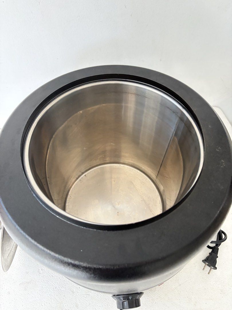 Black Electric Soup Kettle Warmer (Category: Kettles & Airpots) located in Taguig. Submitted by miyukisbabyshopp_218 (Listing ID 1441816452, Image 3). Description: - Black electric soup kettle - Stainless steel inner pot - Adjustable temperature dial - Power indicator light - Ideal for parties and events - Comes with cord and plug - Keeps soups and stews perfectly warm.