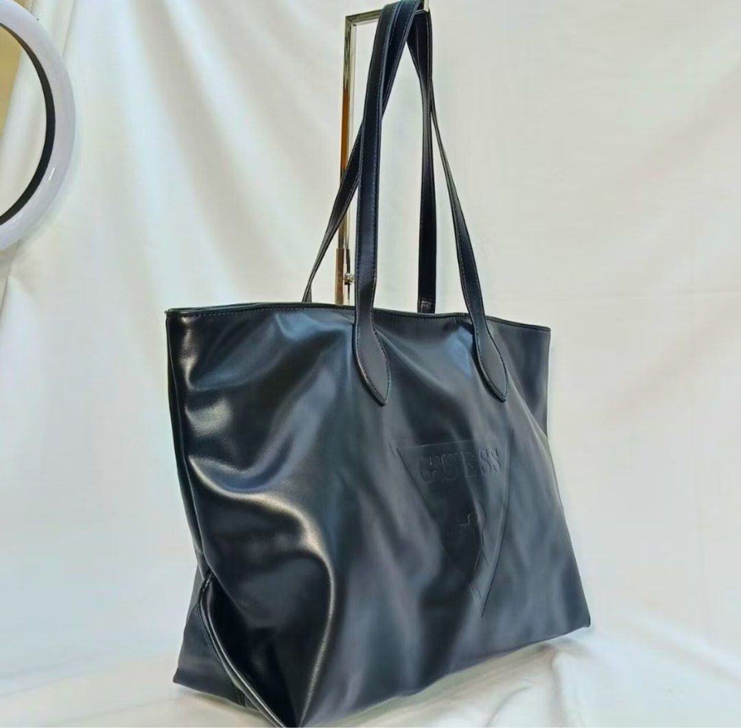 Black Tote Bag (Category: Tote Bags) located in Gelugor. Submitted by newestaddiction4_ (Listing ID 1441814281, Image 2). Description: Dimension : L47cm x W17.5cm x H29cm.