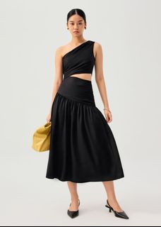 (Category: ) located in . Submitted by wardrobemirror (Listing ID 1441866451, Image 1). Description: .