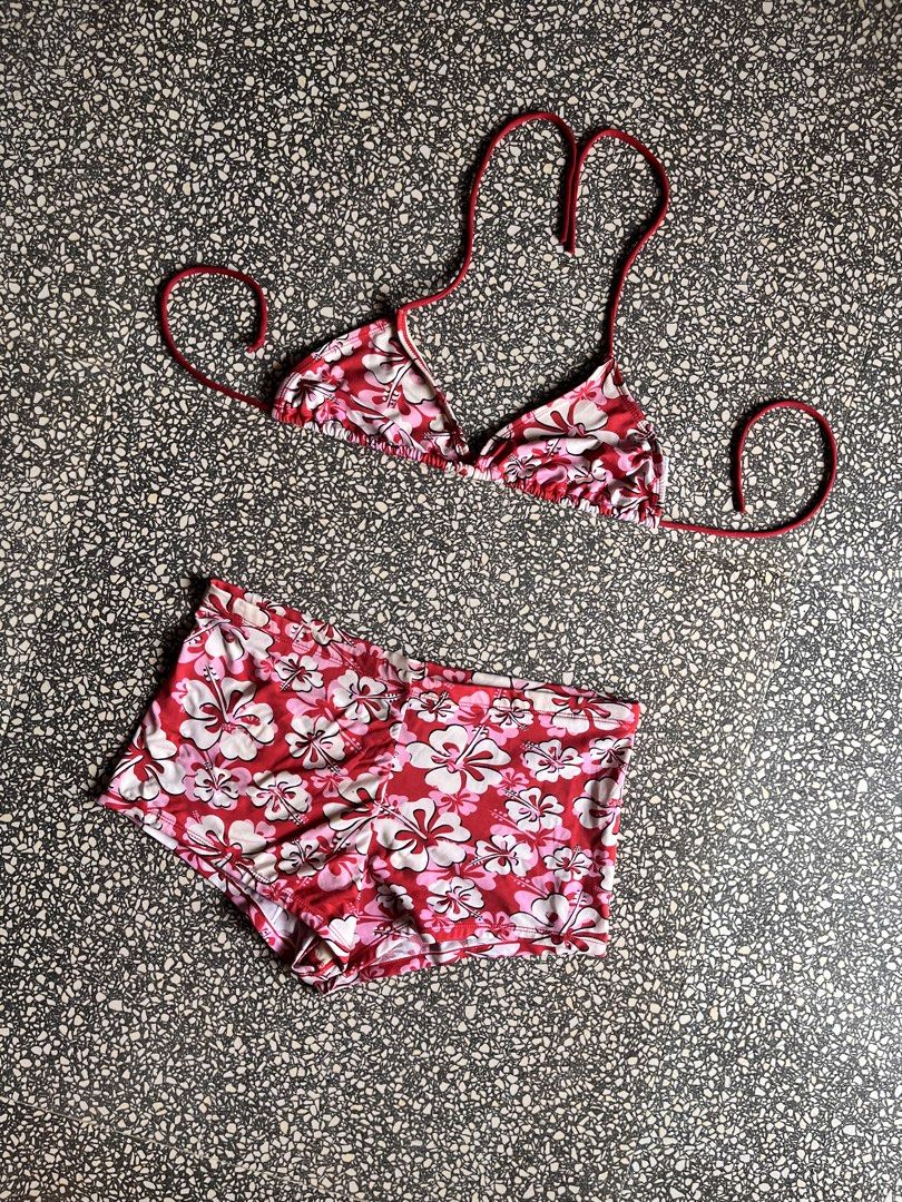 Brady Surf red hibiscus-print halter bikini set (Category: Bikinis & Swimsuits) located in Mangatarem. Submitted by juicybabe_ (Listing ID 1441859328, Image 2). Description: .