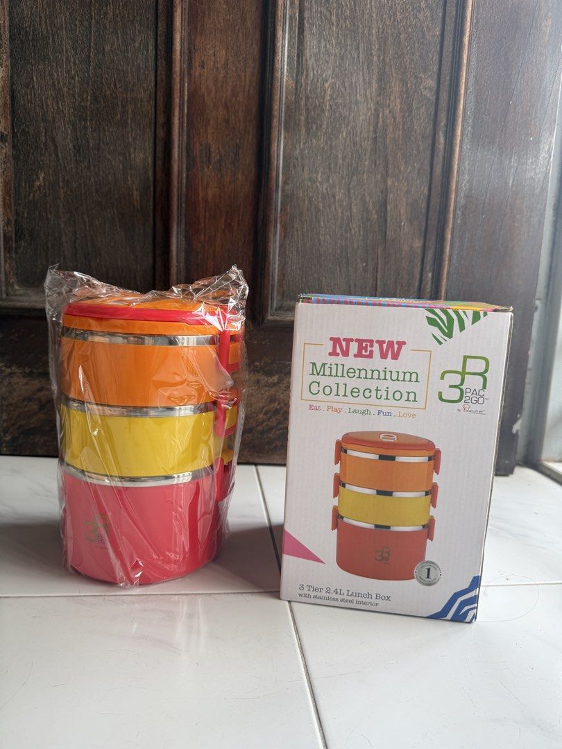 Brand New 3 Tier 2.4L Lunch Box
