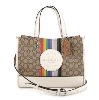 (Category: ) located in . Submitted by urbanchic (Listing ID 1441816750, Image 1). Description: .