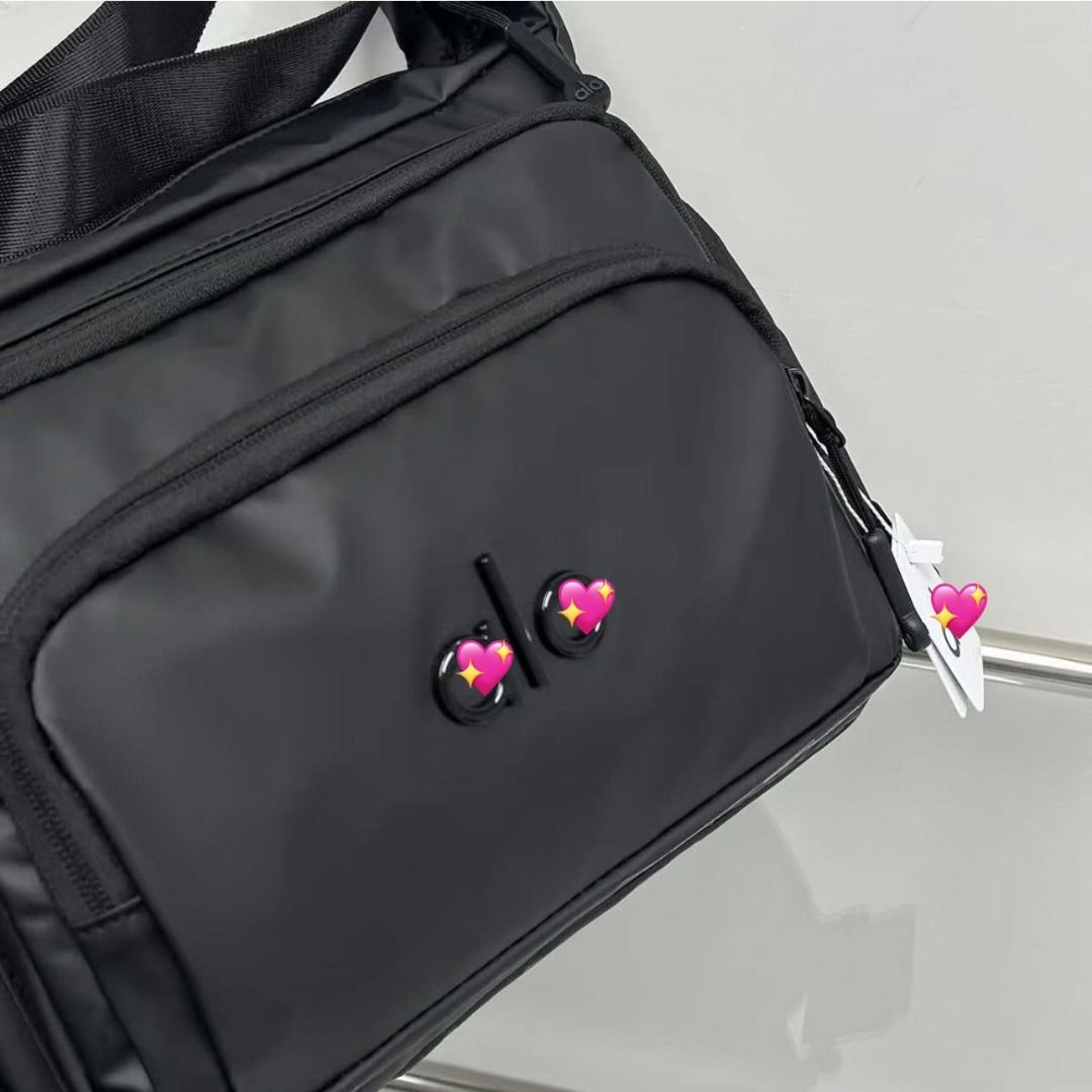 Brandnew A L 0 Everyday Duffle (Category: Sling Bags) located in Quezon City. Submitted by mjmassortedfinds (Listing ID 1441868036, Image 2). Description: A L 0 Everyday Duffle ✅ 1 O 5 O each +sf ✅ Size: 12inch ✅ M P 0 & Brandnew 📸 Actual Pictures Posted 📲 PM for orders and inquiries 📌Pinas Onhand & Ready to Ship 📌We can Ship Nationwide (+SF) 📌No Return, No Exchange 📌If in DOUBT, please DO NOT Transact 📌We are not liable for any LOSS or da