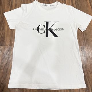 (Category: ) located in . Submitted by ohclearcloset (Listing ID 1441791835, Image 1). Description: .