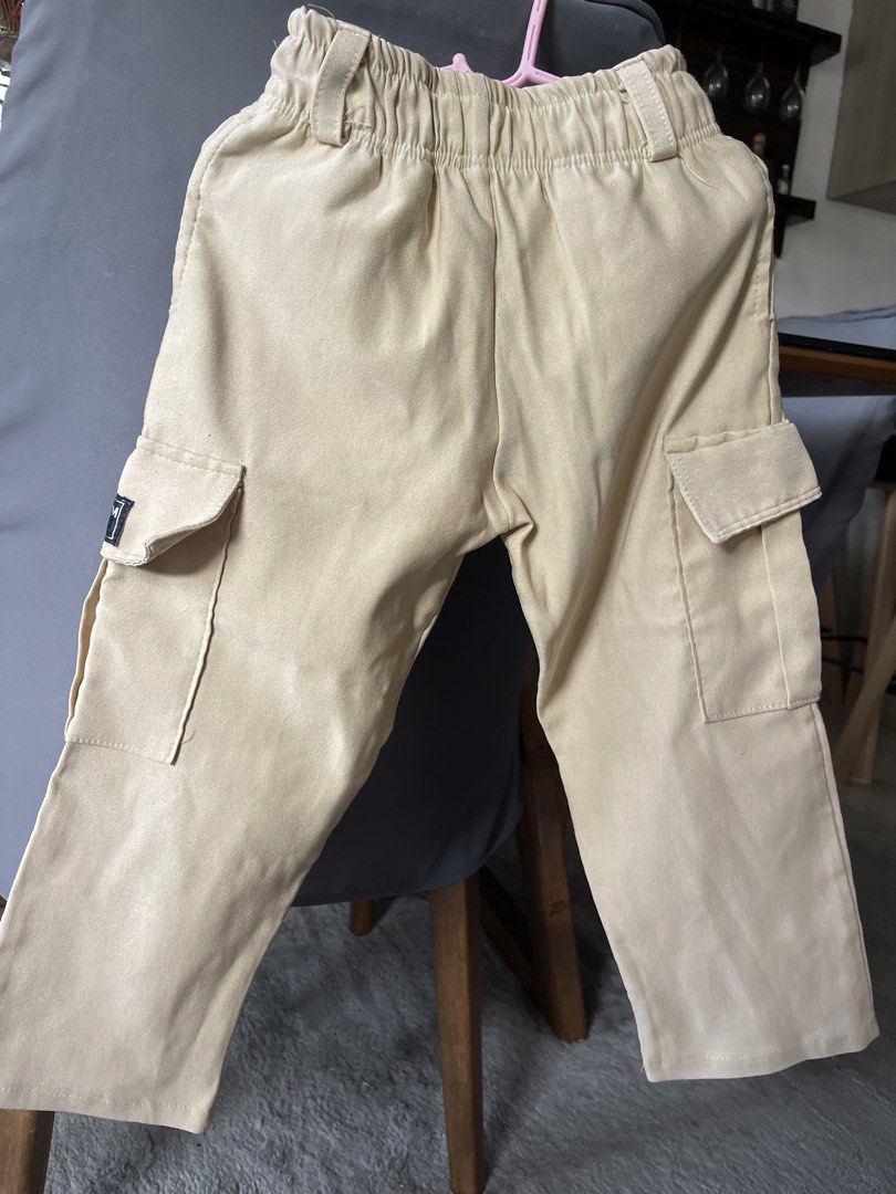 Cargo pants for kids age 4-7 (Category: Babies & Kids Fashion) located in Pasig City. Submitted by missunclutter (Listing ID 1441801343, Image 3). Description: Best for age 4-7yo, cargo pants .