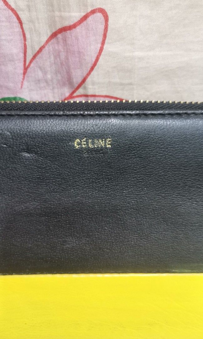 CELINE yellow black leather long full zip wallet (Category: Wallets & Card holders) located in Baguio. Submitted by princessjhade (Listing ID 1441872302, Image 2). Description: Very good condition Plus shipping.