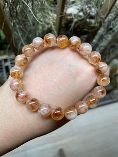 (Category: ) located in . Submitted by crystal_gem_world (Listing ID 1441793987, Image 1). Description: .