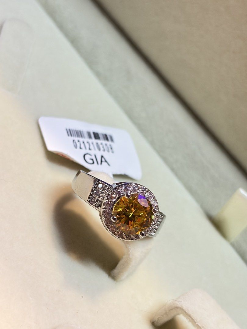 💛Citrine ring gemstone (Category: Rings) located in Davao. Submitted by emmanuelchuamellorin23 (Listing ID 1441825180, Image 3). Description: 💛CITRINE RING💛 SIZE 7 (adjustable) Markings ITALY750 🔅Silver tone 🔅Rhodium/Platinum plated over copper-based metal 🔅Tarnish Resistant with Extra care Message me directly📩 #japansurplus #JapanUK #japanjewelry.
