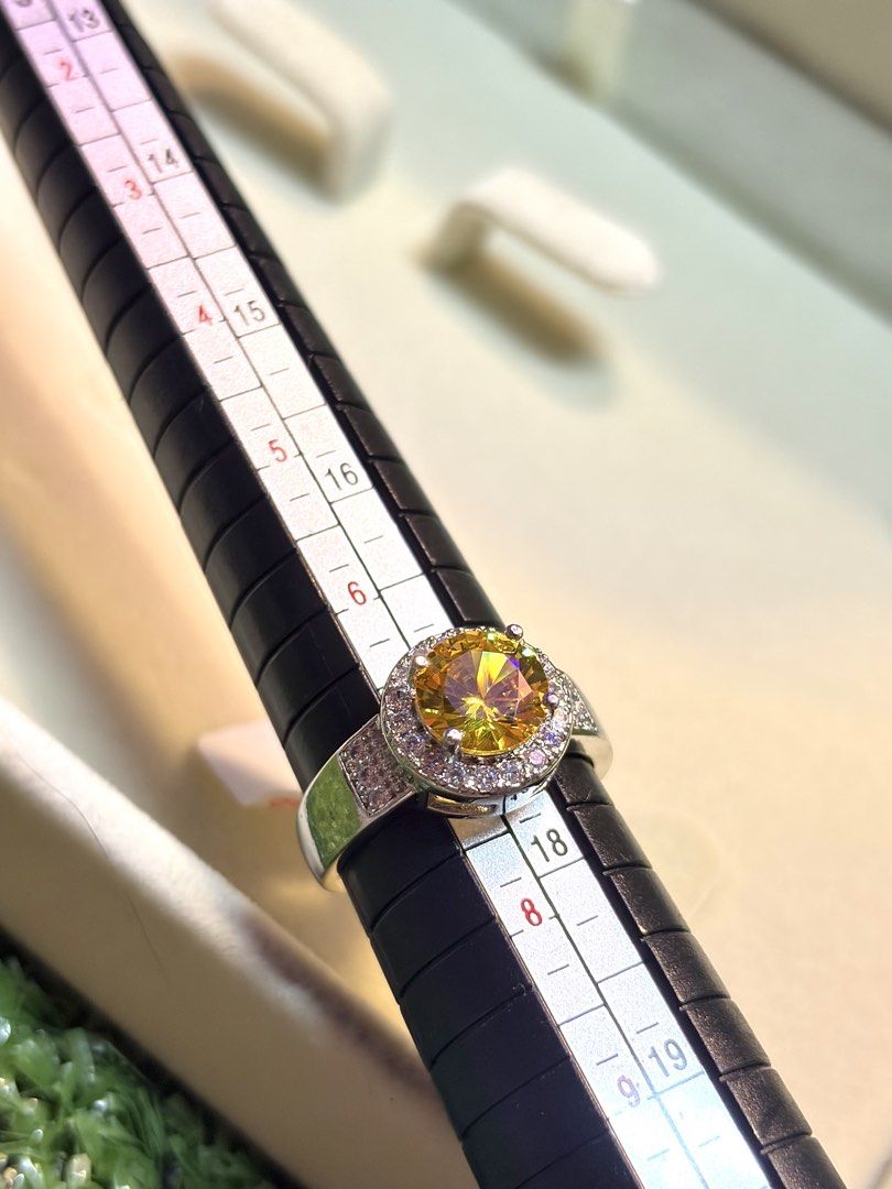 💛Citrine ring gemstone (Category: Rings) located in Davao. Submitted by emmanuelchuamellorin23 (Listing ID 1441825180, Image 1). Description: 💛CITRINE RING💛 SIZE 7 (adjustable) Markings ITALY750 🔅Silver tone 🔅Rhodium/Platinum plated over copper-based metal 🔅Tarnish Resistant with Extra care Message me directly📩 #japansurplus #JapanUK #japanjewelry.