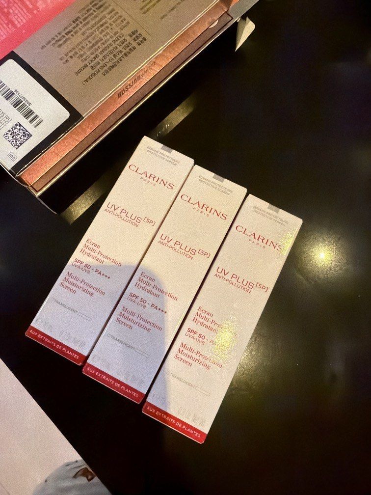 Clarins UV Plus [5P] Anti-Pollution sunscreens in the translucent shade. (Category: Face Care) located in Singapore. Submitted by strictlynotrade (Listing ID 1441811228, Image 2). Description: .