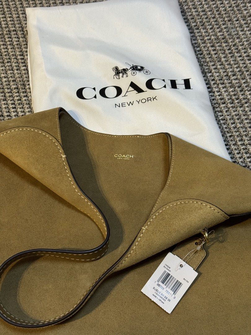Coach Brooklyn Suede 39 (Category: Luxury Bags & Wallets) located in Paranaque City. Submitted by lmp08 (Listing ID 1441915612, Image 1). Description: 💯 Authentic From Canada Rfs: change of mind, too big for me.