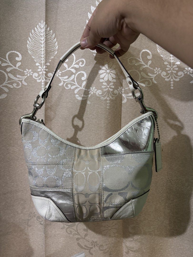Coach Patchwork (Category: Luxury Bags & Wallets) located in Cebu City. Submitted by jhon32closetfinds (Listing ID 1441966445, Image 1). Description: .