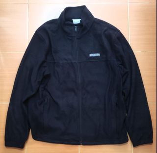 (Category: ) located in . Submitted by click_thriftstore (Listing ID 1441881557, Image 1). Description: .