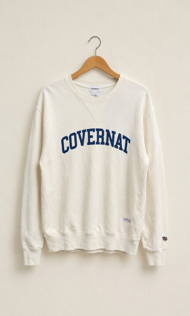 (FREE SHIPPING) Covernat Sweatshirt (Category: Coats, Jackets and Outerwear) located in Andop. Submitted by archive.apparel (Listing ID 1441905667, Image 2). Description: Size: M/L Length 28 Bust 21 Sleeve 26.