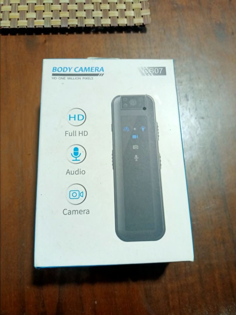 CS07 HD Mini Body Camera with Back Clip (Category: Video Cameras) located in Mandaluyong City. Submitted by adriandelacruz3840 (Listing ID 1441835767, Image 2). Description: CS07 HD Mini Body Camera with Back Clip For sale: Brand new and completely unused CS07 Mini Body Camera / Pocket Video Recorder. This compact, lightweight wearable camera features a sturdy back clip, making it perfect for law enforcement, security personnel, delivery riders, 