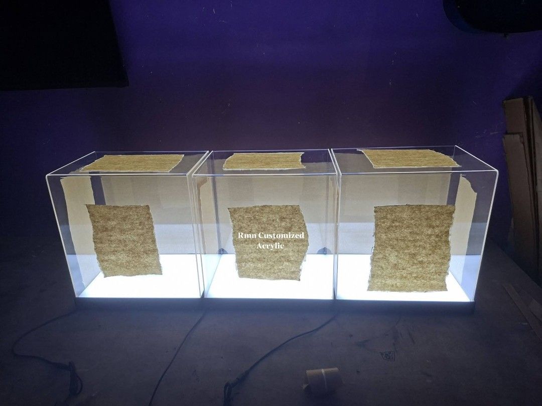 Custom Acrylic Display Boxes with LED Lighting (Category: Storage Boxes & Baskets) located in Manila. Submitted by annshhiiee (Listing ID 1441817182, Image 1). Description: Customize acrylic box display case w/lights! Available any sizes! We also accept any customize acrylic. 2 to 3 day's estimated delivery. Price depends in size and design..