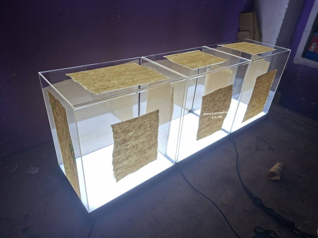 Custom Acrylic Display Boxes with LED Lighting (Category: Storage Boxes & Baskets) located in Manila. Submitted by annshhiiee (Listing ID 1441817182, Image 2). Description: Customize acrylic box display case w/lights! Available any sizes! We also accept any customize acrylic. 2 to 3 day's estimated delivery. Price depends in size and design..