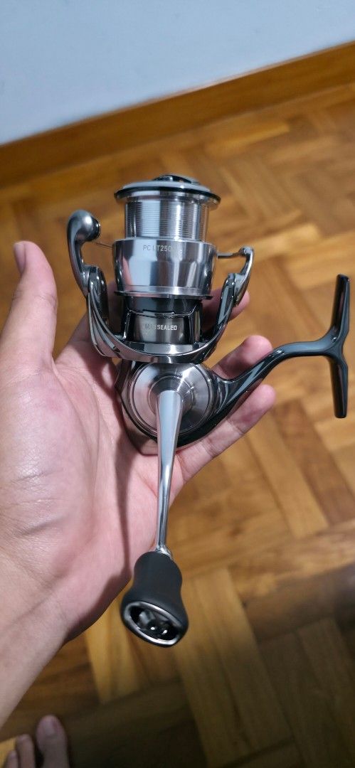 Daiwa exist (Category: Fishing) located in Singapore. Submitted by cloudzz284 (Listing ID 1441921725, Image 1). Description: Daiwa exist pclt2500, 0.8pe 200m, 10kg max drag, comes with warranty knob changed to the daiwa I shape knob, stock parts included original reel pouch not included buttery smooth and very well taken care of micro scratches on the spool lip and on the reel foot, no damage elsewhere.