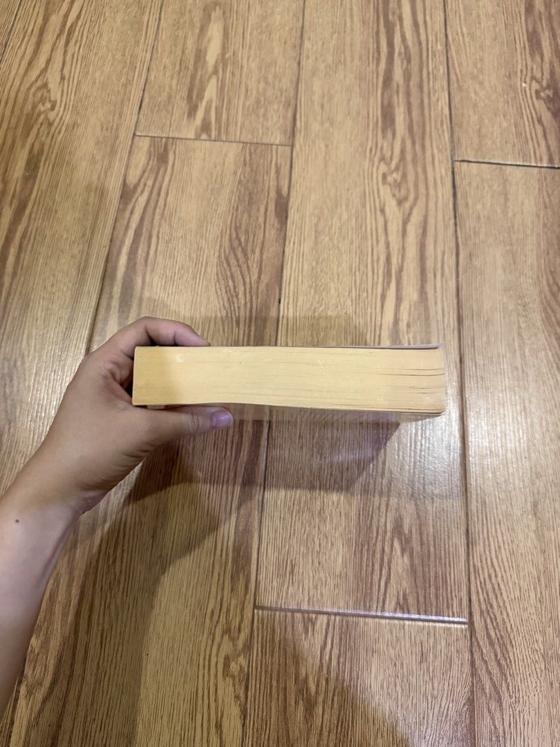 David Copperfield by Charles Dickens | Penguin Popular Classics (MMPB) (Category: Storybooks) located in Guiguinto. Submitted by _booktalksph (Listing ID 1441844791, Image 3). Description: Condition: 🔖 With spine crease 🔖 Tanned pages 🔖 Slight foxing GR rating: 4.05⭐️.
