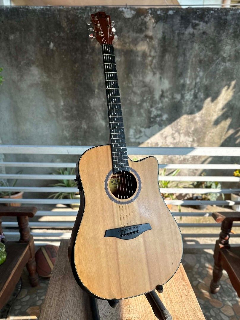 D&D Nova Acoustic Guitar (Category: Musical Instruments) located in Dagupan City. Submitted by crunchpunch9 (Listing ID 1437492223, Image 1). Description: 📌Lightly Used. 📌Bought this in April 2021 and it hasn't been used for four years. 📌The only issue is the battery so you need to buy a new one. 📌FREEBIES: guitar strap, bag and capos.
