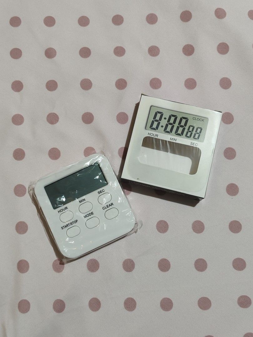 digital 24 hr electronic timer (Category: Clocks) located in Bulacan. Submitted by angel.decluttersx (Listing ID 1441947002, Image 1). Description: 100% brand new and never been used or open Material: Plastic Color: White Applicable scenarios: Learning / Office / Kitchen Baking Has 3 modes to choose from: timing, alarm, and clock Power by one AAA battery (not included). Can be adjusted to a maximum of 23 hours, 59 minutes, 59 seconds, and also ca
