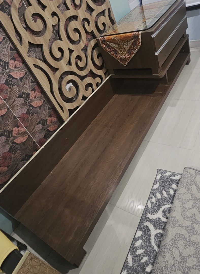 Entertainment console (Category: Office Furniture & Fixtures) located in Cainta. Submitted by houseofseconds (Listing ID 1441886359, Image 3). Description: Heavy duty material Malaysian made tv console.2 pcs .table with 2 smooth gliding drawers can be separated from the ledge and can set up 2 ways. Ledge is 240cmx 59.Height is 35cm.The table is 90x59cm.Height is 41cm.No issue.Will include thick top glass with this purchase.