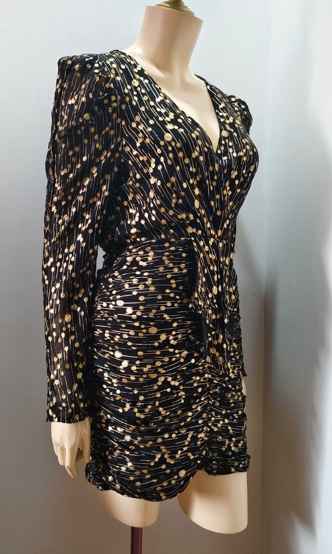 EVENT DRESS BLACK & GOLD (S) (Category: Dresses) located in Paranaque City. Submitted by angelie_star (Listing ID 1441822984, Image 3). Description: PRELOVED BLACK & GOLD DRESS BRAND: AQUA SMALL WITH BACK ZIPPER DOUBLE LINING PANG EVENT LIKE NEW CONDITION LOCATION: SAN ISIDRO, PARANAQUE.