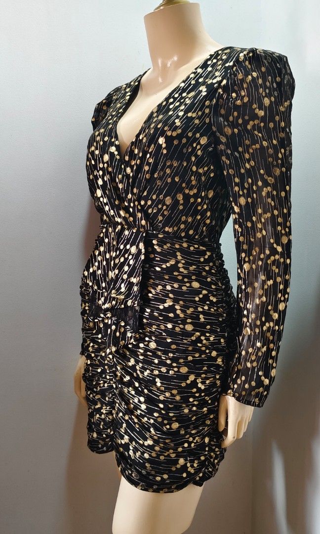 EVENT DRESS BLACK & GOLD (S) (Category: Dresses) located in Paranaque City. Submitted by angelie_star (Listing ID 1441822984, Image 2). Description: PRELOVED BLACK & GOLD DRESS BRAND: AQUA SMALL WITH BACK ZIPPER DOUBLE LINING PANG EVENT LIKE NEW CONDITION LOCATION: SAN ISIDRO, PARANAQUE.